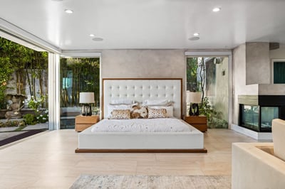 Luxury Villa Photo #27