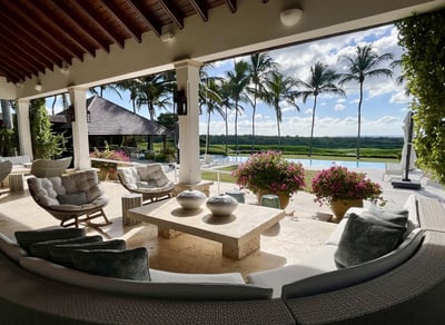 Luxury Villa Photo #9