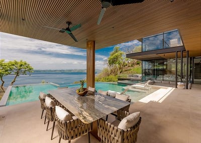 Luxury Villa Photo #4
