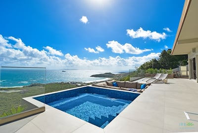 Luxury Villa Photo #3