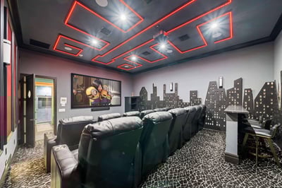 Luxury Villa Photo #24