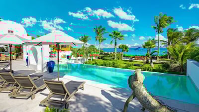Luxury Villa Photo #23