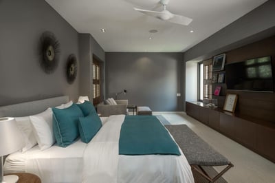 Luxury Villa Photo #18