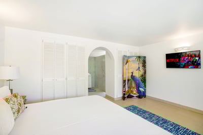Luxury Villa Photo #22