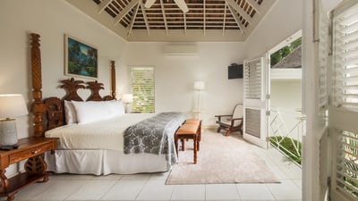 Luxury Villa Photo #11