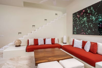 Luxury Villa Photo #32