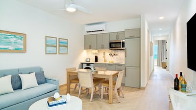 Luxury Villa Photo #4