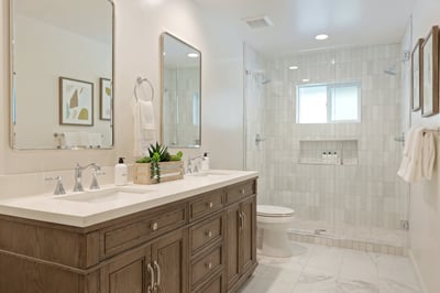 Turquoise and Serpentine's shared bathroom