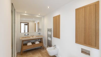 Luxury Villa Photo #18