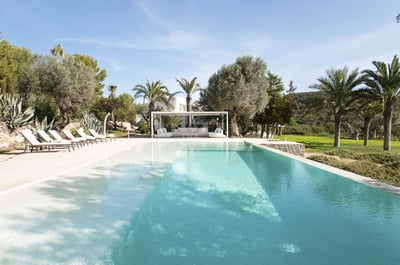 Luxury Villa Photo #4