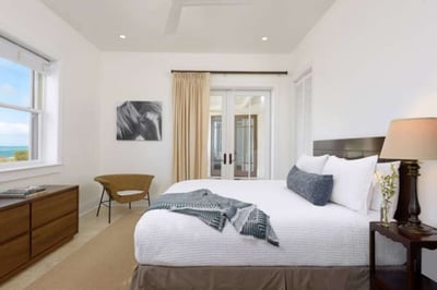 Luxury Villa Photo #12