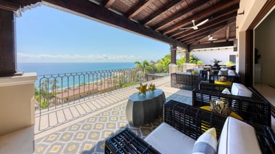 Luxury Villa Photo #21