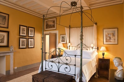 Luxury Villa Photo #17