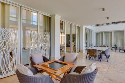Luxury Villa Photo #32