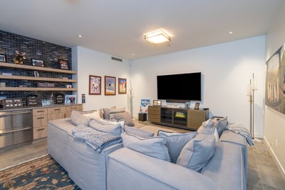 Luxury Villa Photo #9