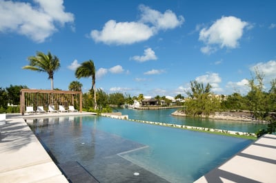 Luxury Villa Photo #13