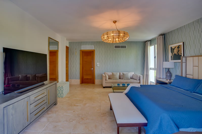 Hacienda C1 | Sol Invictus