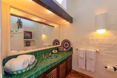 Luxury Villa Photo #22