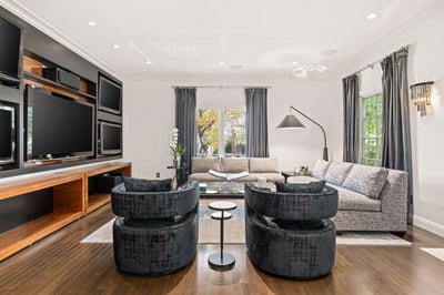 Luxury Villa Photo #16