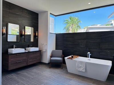 Luxury Villa Photo #12