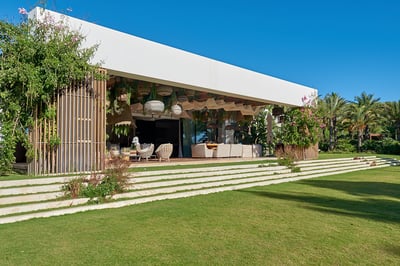 Luxury Villa Photo #16