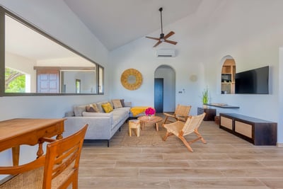 Luxury Villa Photo #16