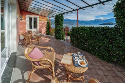 Luxury Villa Photo #18