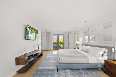 Luxury Villa Photo #26