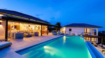 Luxury Villa Photo #4