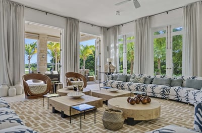Luxury Villa Photo #20