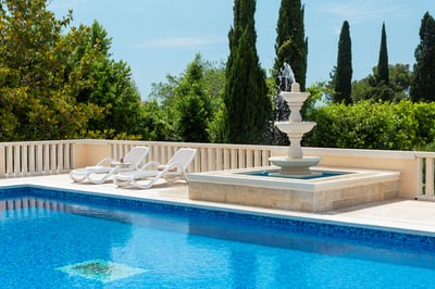Luxury Villa Photo #17
