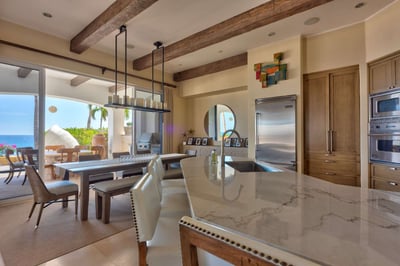 Luxury Villa Photo #36