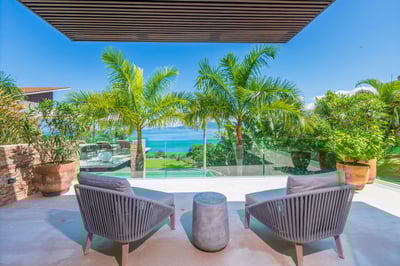 Luxury Villa Photo #39