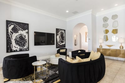 Luxury Villa Photo #14