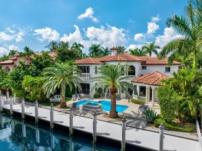 Luxury Villa Photo #2