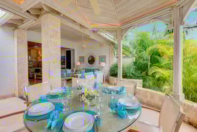 Luxury Villa Photo #4