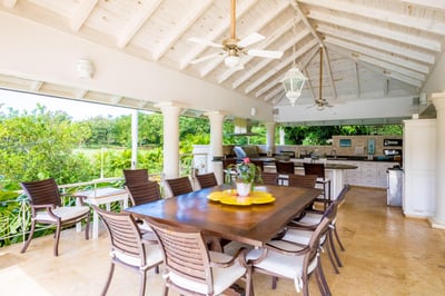 Luxury Villa Photo #7