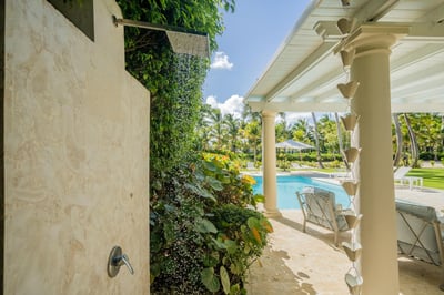 Luxury Villa Photo #10