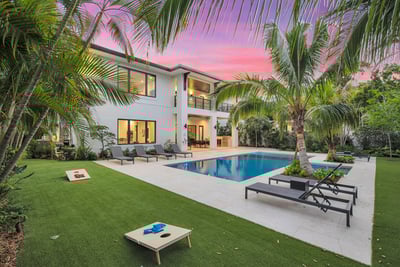 Luxury Villa Photo #6