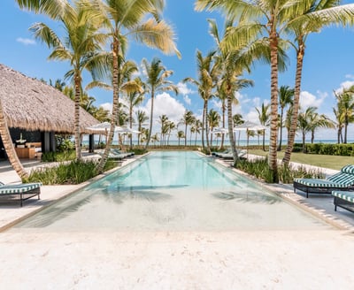 Luxury Villa Photo #12