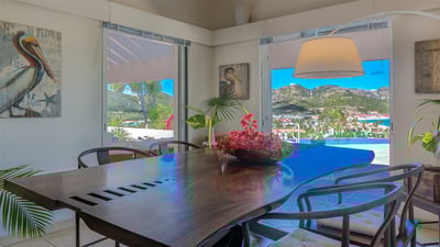 Kitchen & Dining Area: Fully equipped kitchen. Air conditioning, Ceiling fan, refrigerator with ice 