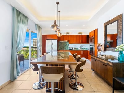 Luxury Villa Photo #13