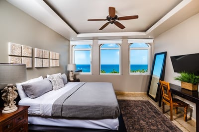 Luxury Villa Photo #11