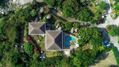 Luxury Villa Photo #2