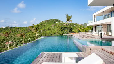 Luxury Villa Photo #11