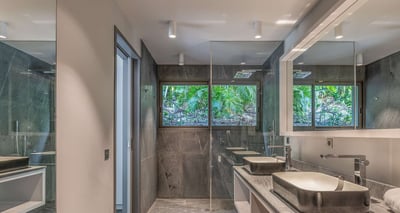 Luxury Villa Photo #32