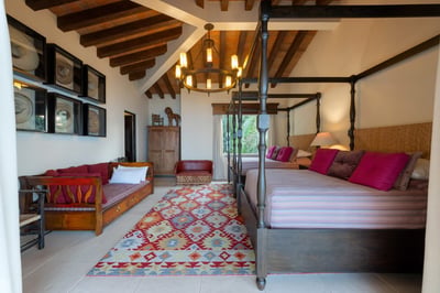 Luxury Villa Photo #36