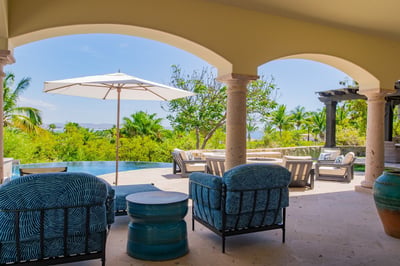 Luxury Villa Photo #11