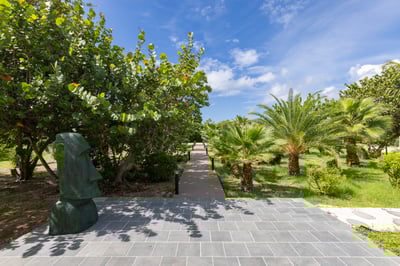 Luxury Villa Photo #61