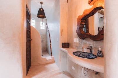 Luxury Villa Photo #30